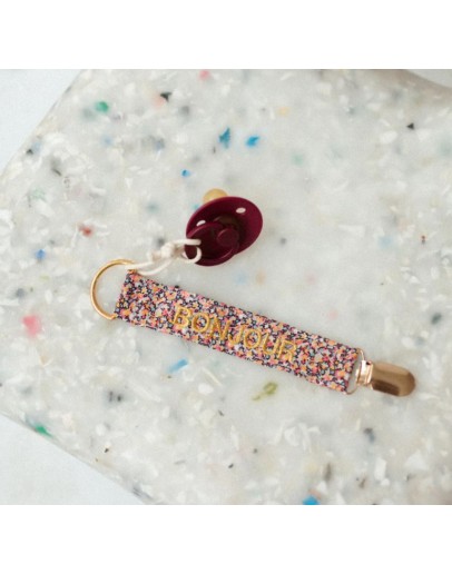 ATELIER POMME - Speenkoord - NO RAIN, NO FLOWERS PINK
