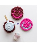 AVEVA DESIGN - Trivet Round SMILEY - Cerise