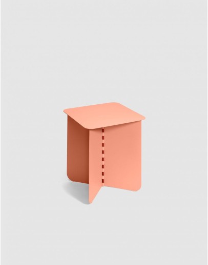 PUIK - Hinge medium Sidetable - Pink - SHOWROOM SALE