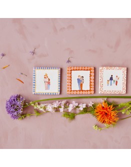 STORYTILES - 'Keeping you close' Small
