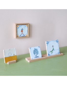 STORYTILES - 'Superwoman' Small