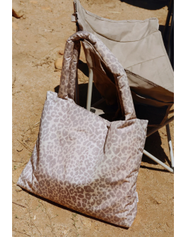 STUDIO NOOS - Beige Leopard Puffy Mom Bag